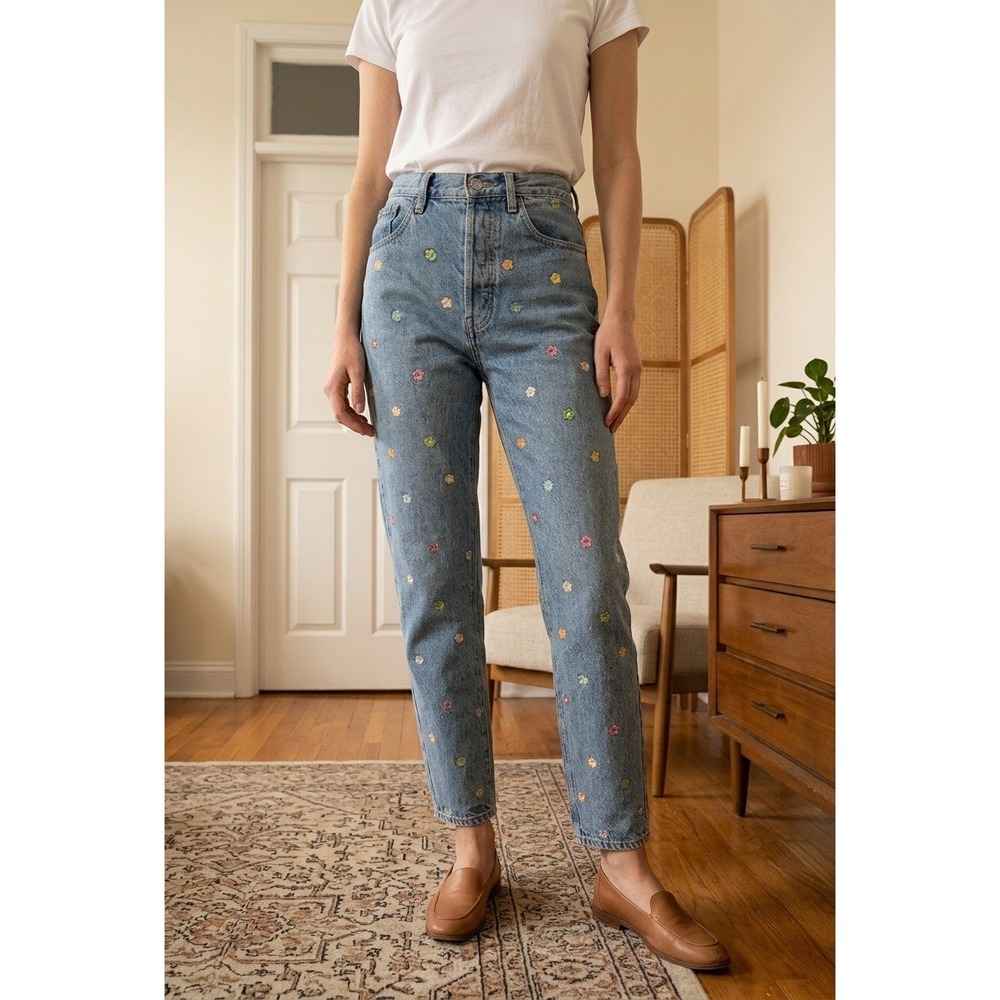 PacSun Floral Embroidered Mom Jeans High Waisted Daisy Denim Blue Sz 25 Cottage